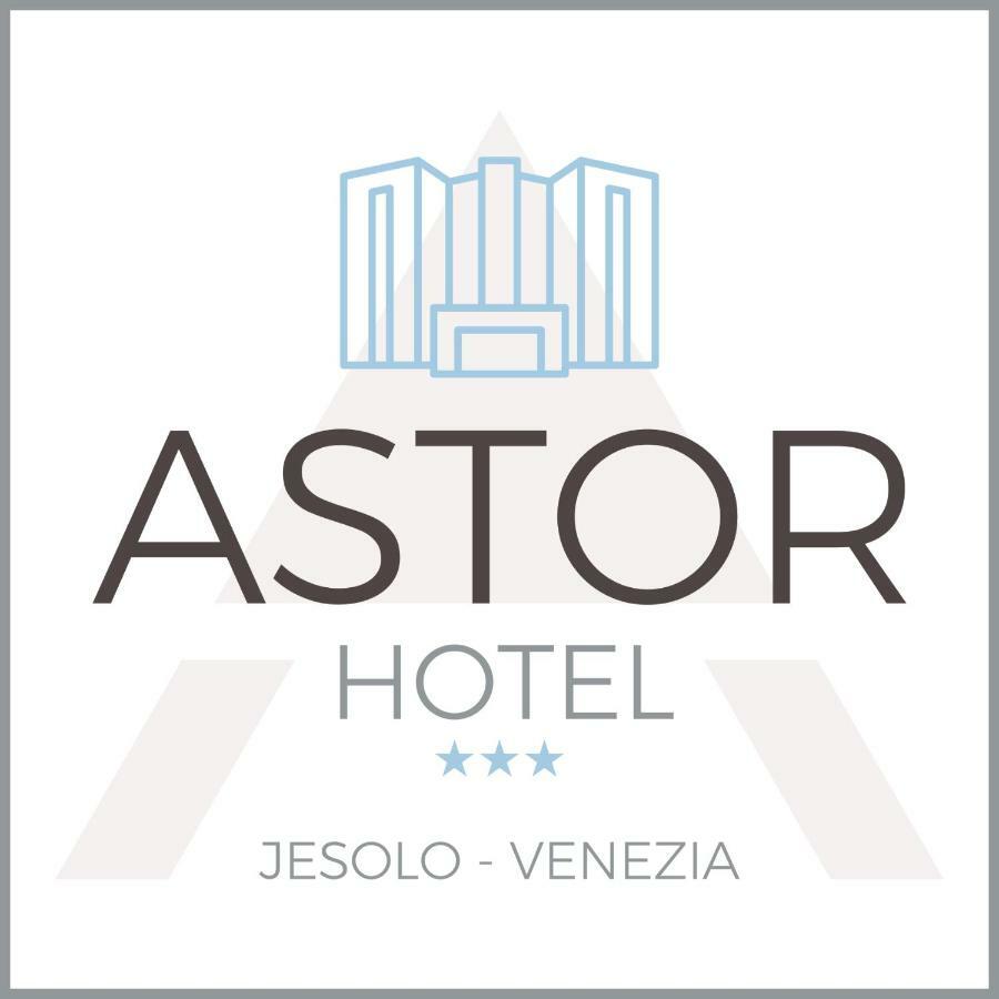Hotel Astor ลิโดดิเยโซโล ภายนอก รูปภาพ